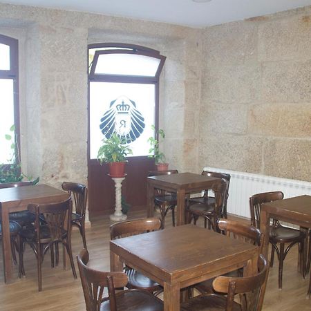Albergue Parroquial Santiago Apostol De Редондела Екстериор снимка